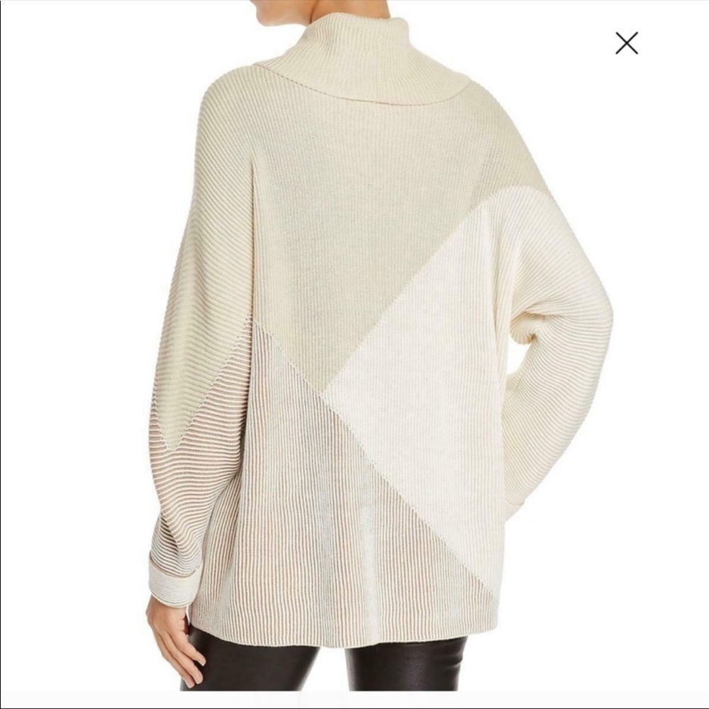 Color Block Sweater - Picture 2 of 12